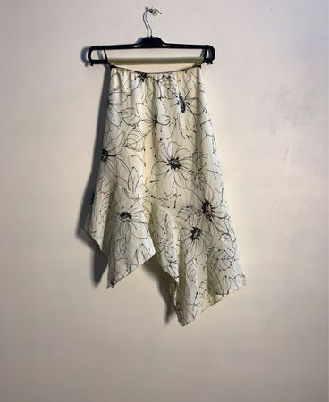 Cream and black floral print handkerchief hem skirt
