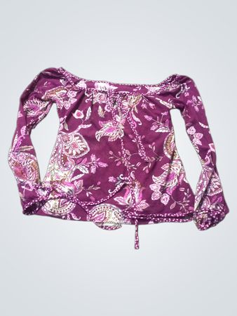 Violette Bluse mit Blumenmuster im Landhausstil