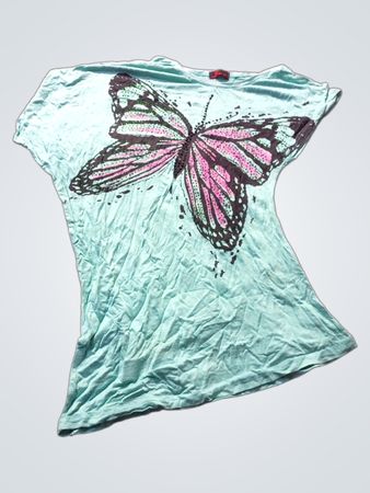 Guan Yu Yuan T-Shirt with Butterfly Graphic