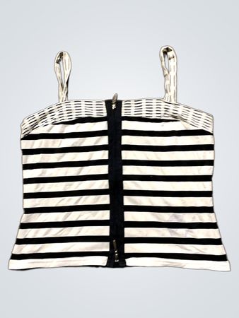 SOJO FASHION Schwarz- und Weiß gestreiftes Top mit Reißverschluss