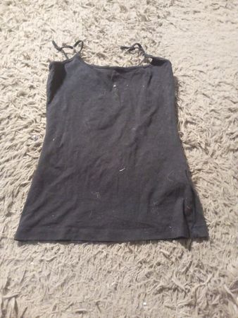 Schwarzes Top