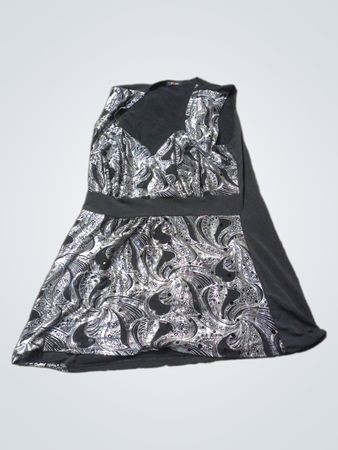 Vixen Schwarzes Ärmelloses Top mit Silbernem Paisleymuster