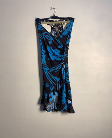 Vivo Modo TU Kollektion Blau Floral Rüschendress