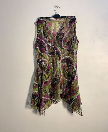 Michelle Rose Ärmellose Paisley-Print-Tunika