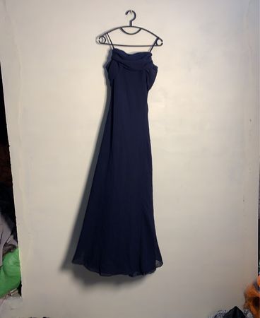 Marineblaues Abendkleid