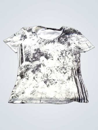 VERSE Black and White Graphic T-Shirt