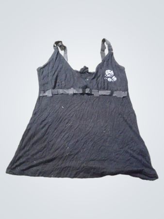 Schwarzes Tanktop mit Rüschendetails
