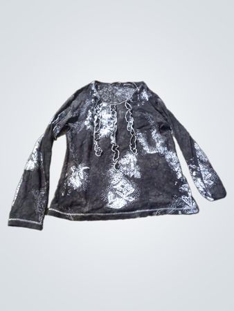 Schwarz-weißes Langarmhemd