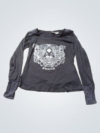 Amy Vermont Black Langarm-Tiger-Grafik-T-Shirt