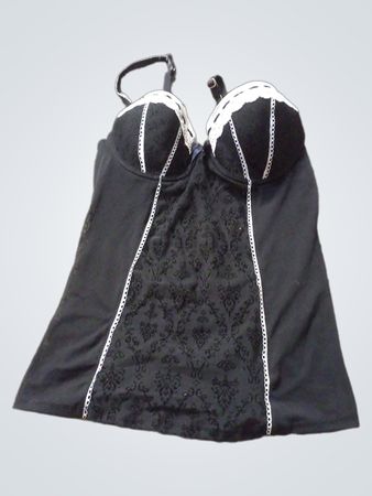 Schwarzes Spitzenbesatz-Cami