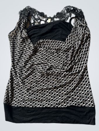 Black and white patterned tank top with lace detail