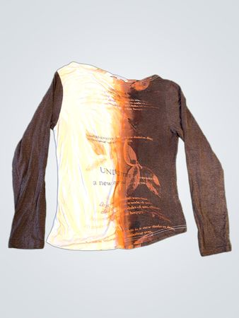 UNDECEPTIVE Long Sleeve Top