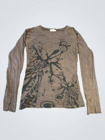 Stradivarius Long Sleeve Graphic T-Shirt