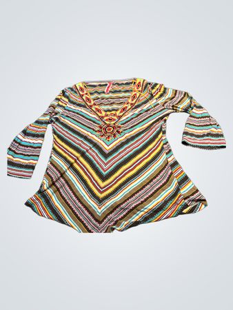 Bunt gestreiftes Tunika-Top mit verzierter Halslinie