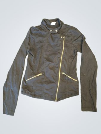 Elle Nor schwarze Jacke