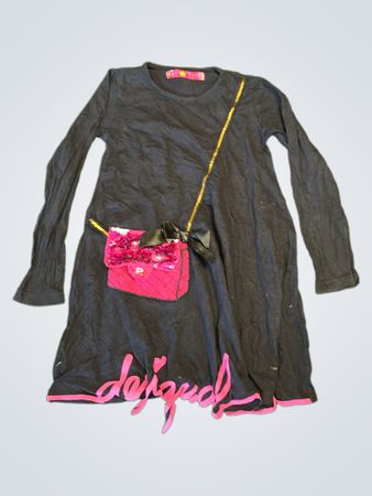 Desigual schwarzes Langarmkleid mit rosa Pailletten-Täschchen-Applikation