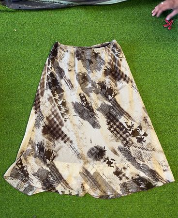 A-line skirt with abstract print