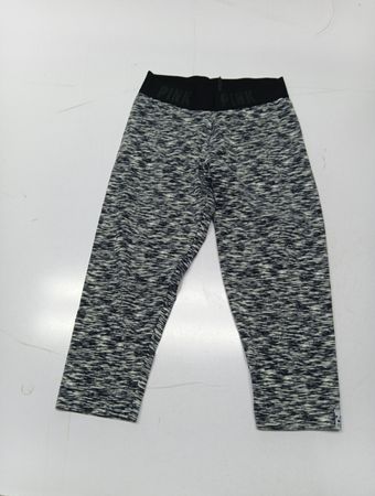 PINK Victoria's Secret Cropped Leggings