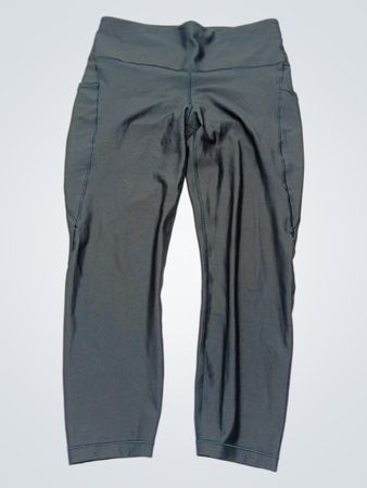 Athleta 7/8 Pocket Stash Leggings