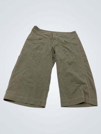 Athleta Khaki Cargo Capri Pants