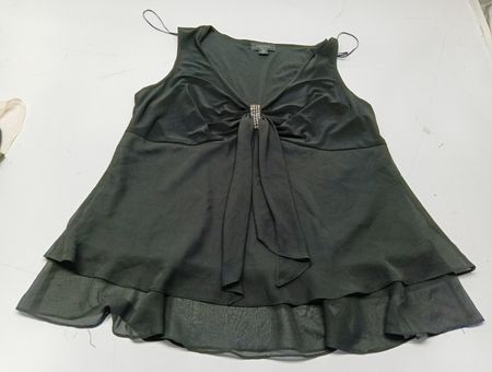 R&M Richards Sleeveless V-Neck Blouse