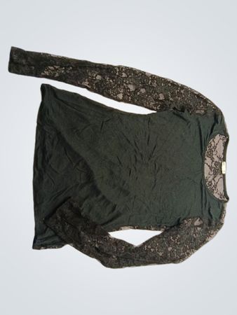 Terana Outfitters Lace Top