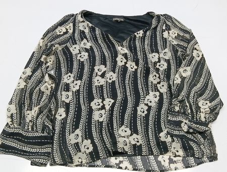 Express Floral Print V-Neck Blouse