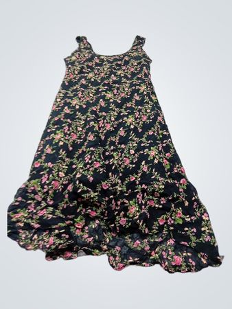 Schwarzes Maxikleid mit floralem Druck
