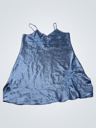 Jessica Blue gesticktes Satin-Nachthemd