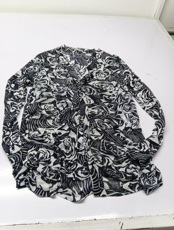 FMX Design Studio Schwarz-Weiße Blumenmuster Bluse