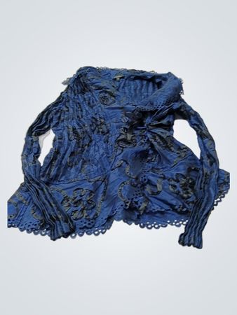 KRISS Blaue Strukturierte Bluse mit Schwarzem Banddetail