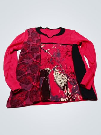 Damen Langarm Rot T-Shirt mit Blumen- und Blätterdruck