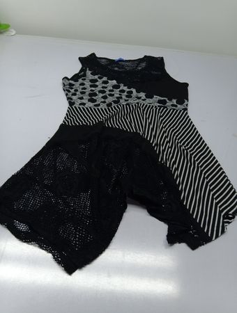 Adler Damen Schwarzes Ärmelloses Asymmetrisches Kleid