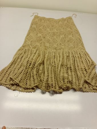 Jupe midi en crochet beige