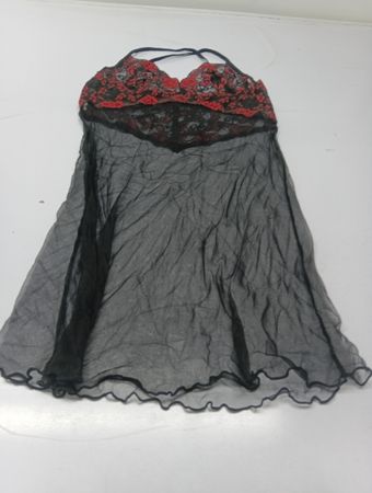 Schwarz-rote Spitzen-Babydoll