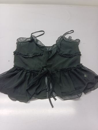 Dunkelgrünes, gerüschtes Camisole
