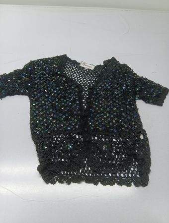 Gefühls schwarzer Pailletten-Häkelcardigan