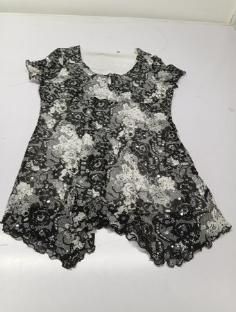 Schwarz-weißes florales Spitzekleid mit Pailletten