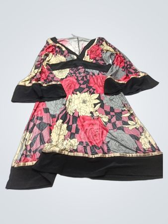 Damenkleid mit Blumenmuster