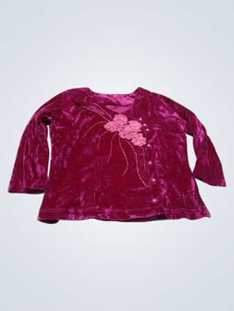 Rosa Samtbluse mit Blumenverzierung