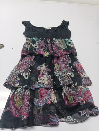 VEGAS PARIS Stufenförmiges Kleid mit Paisley-Muster