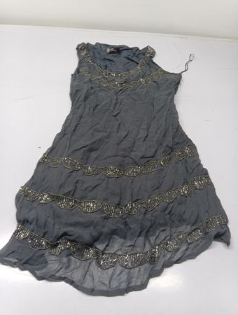 TERROUS Perlenbesetztes graues Kleid