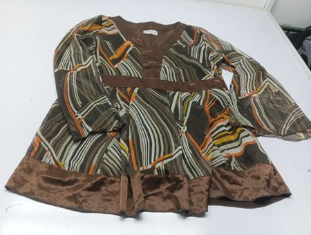 MotherLand Women's V-Ausschnitt bedrucktes Tunika-Oberteil