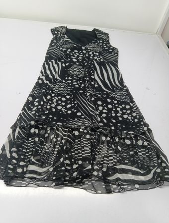 Amanda Top Fashion Schwarzes und Weißes Gemustertes Kleid