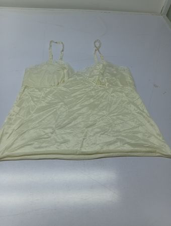 Gelbes Spitzenbesatz-Cami