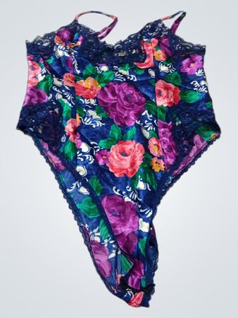 Juliette Spitzen-Body mit Blumenmuster und Spitzenbesatz
