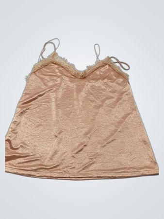 Pull & Bear Spitzenbesetztes Trägertop