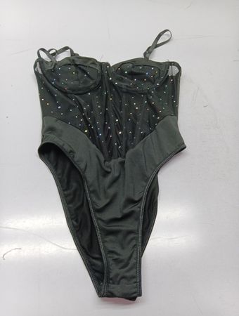 Glänzender schwarzer Body