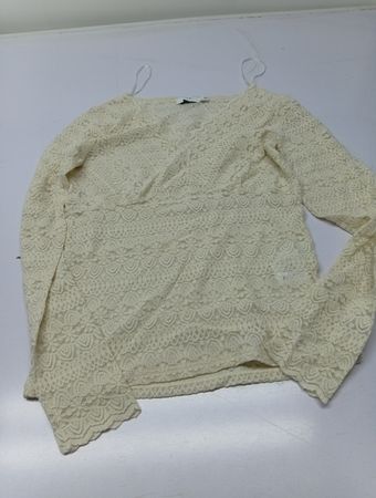 ILA Spitzen-Longsleeve-Oberteil
