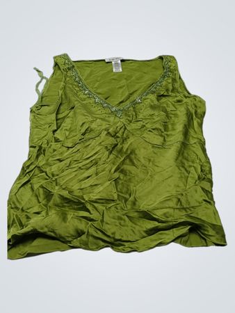 Nine West Green verziertes Seiden-Cami-Top mit V-Ausschnitt